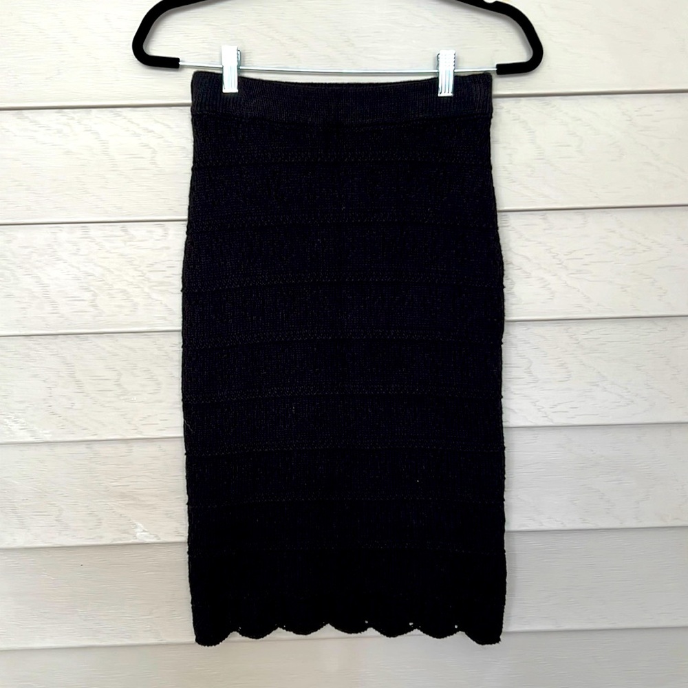 Black knee length knit/ crochet skirt NWOT